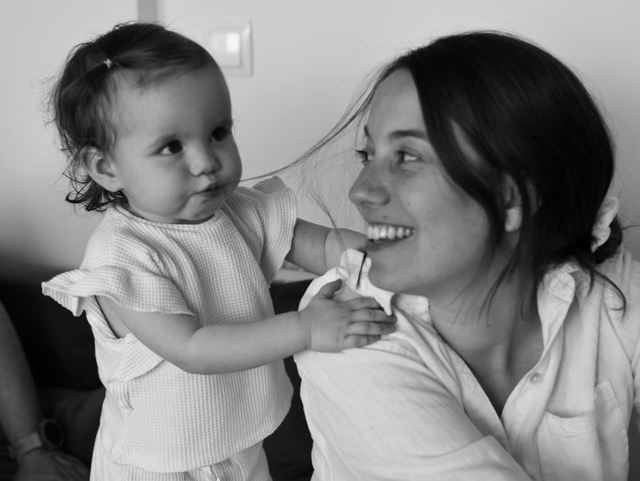 Noa with her daughter Ella